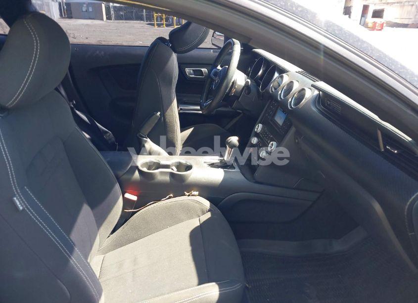 Photo 5 of 2020 Ford Mustang ECOBOOST FASTBACK (VIN 1FA6P8TH2L5128971)