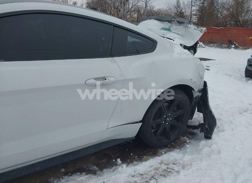 Photo 6 of 2020 Ford Mustang ECOBOOST FASTBACK (VIN 1FA6P8TH2L5182142)