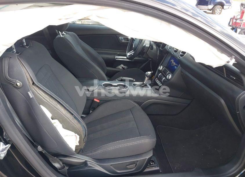 Photo 5 of 2021 Ford Mustang ECOBOOST FASTBACK (VIN 1FA6P8TH2M5140071)