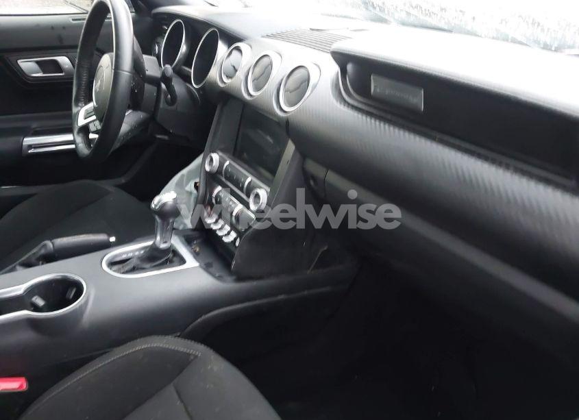 Photo 5 of 2022 Ford Mustang ECOBOOST FASTBACK (VIN 1FA6P8TH2N5113664)