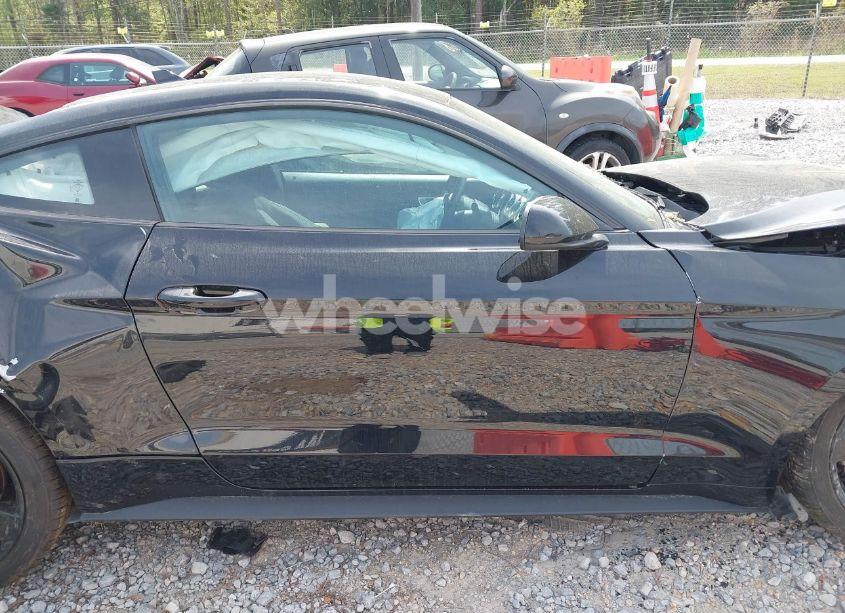 Photo 13 of 2022 Ford Mustang ECOBOOST FASTBACK (VIN 1FA6P8TH2N5148950)