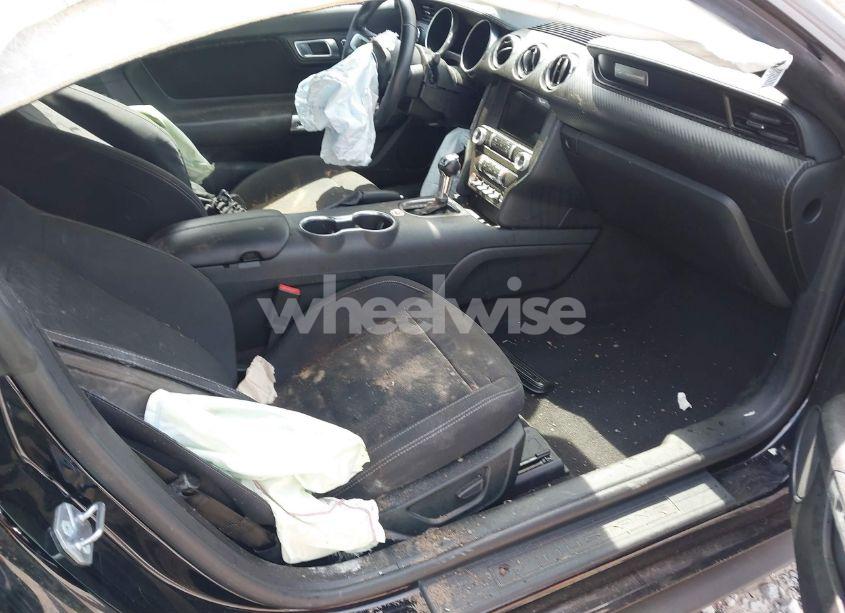 Photo 5 of 2022 Ford Mustang ECOBOOST FASTBACK (VIN 1FA6P8TH2N5148950)