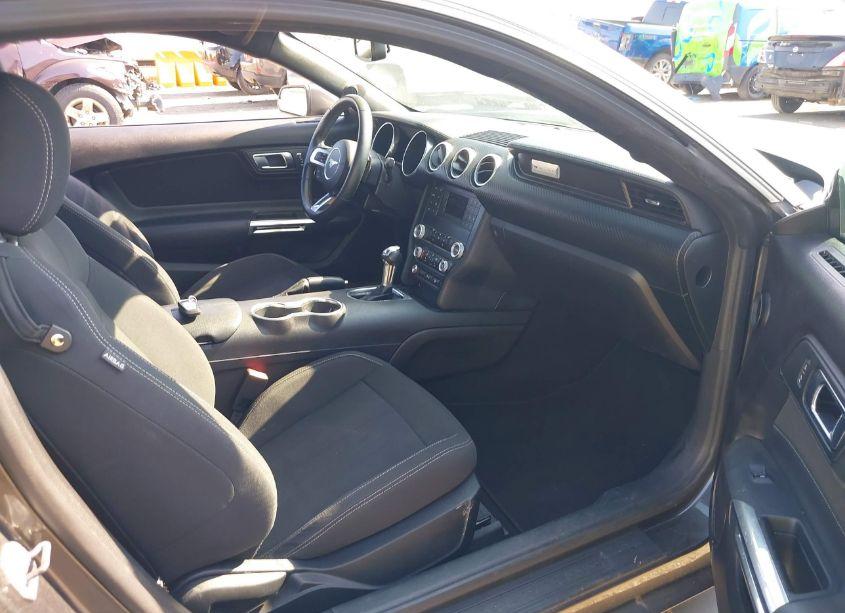 Photo 5 of 2019 Ford Mustang ECOBOOST (VIN 1FA6P8TH3K5157894)