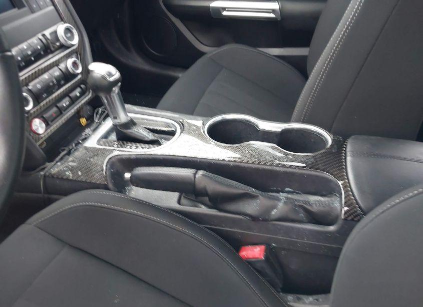 Photo 20 of 2019 Ford Mustang ECOBOOST (VIN 1FA6P8TH3K5182570)