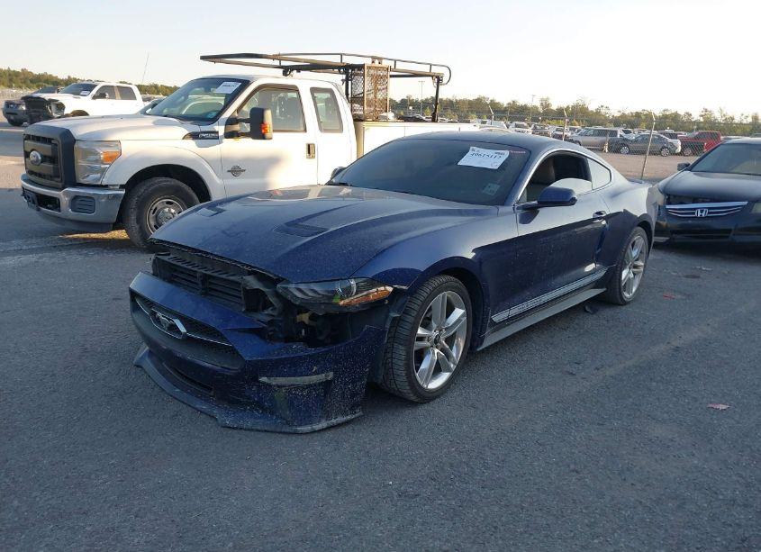 Photo 2 of 2019 Ford Mustang ECOBOOST PREMIUM (VIN 1FA6P8TH4K5180584)