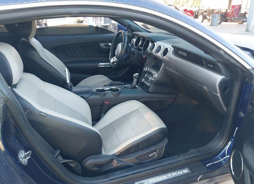 Photo 5 of 2019 Ford Mustang ECOBOOST PREMIUM (VIN 1FA6P8TH4K5180584)