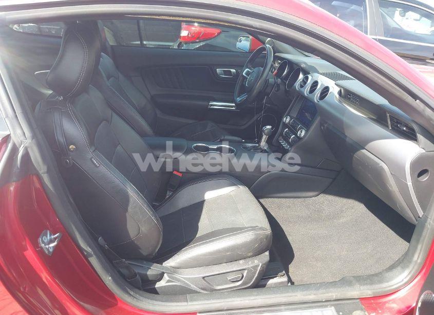 Photo 5 of 2020 Ford Mustang ECOBOOST PREMIUM FASTBACK (VIN 1FA6P8TH4L5157565)