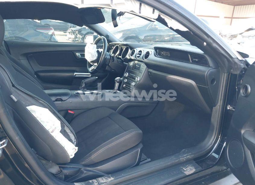 Photo 5 of 2020 Ford Mustang ECOBOOST FASTBACK (VIN 1FA6P8TH4L5188492)