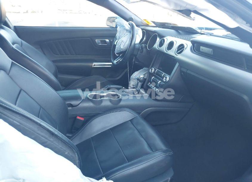 Photo 5 of 2022 Ford Mustang ECOBOOST PREMIUM FASTBACK (VIN 1FA6P8TH4N5106604)