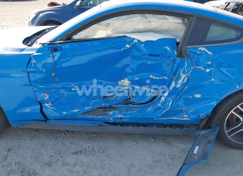 Photo 13 of 2022 Ford Mustang ECOBOOST FASTBACK (VIN 1FA6P8TH4N5130370)