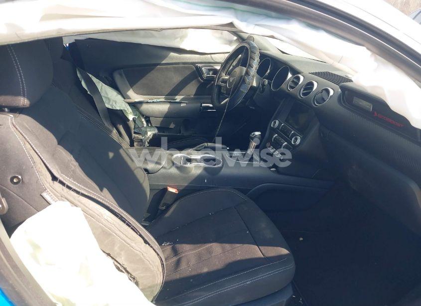 Photo 5 of 2022 Ford Mustang ECOBOOST FASTBACK (VIN 1FA6P8TH4N5130370)