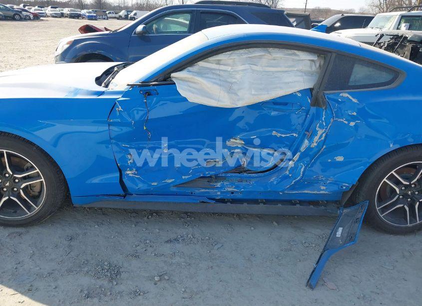 Photo 6 of 2022 Ford Mustang ECOBOOST FASTBACK (VIN 1FA6P8TH4N5130370)