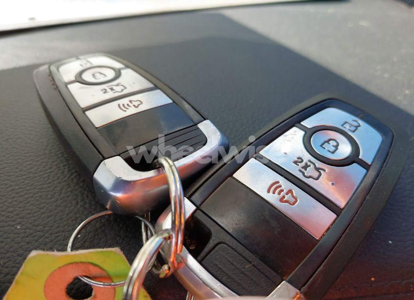 Photo 11 of 2018 Ford Mustang ECOBOOST (VIN 1FA6P8TH5J5182763)