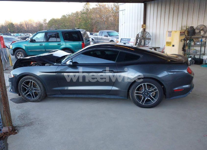 Photo 15 of 2020 Ford Mustang ECOBOOST FASTBACK (VIN 1FA6P8TH5L5113803)