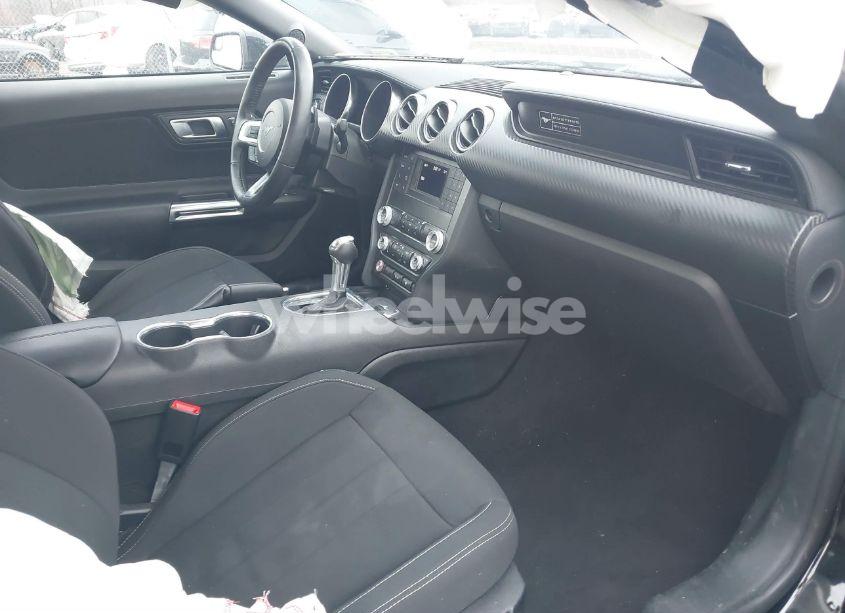 Photo 5 of 2020 Ford Mustang ECOBOOST FASTBACK (VIN 1FA6P8TH5L5159549)