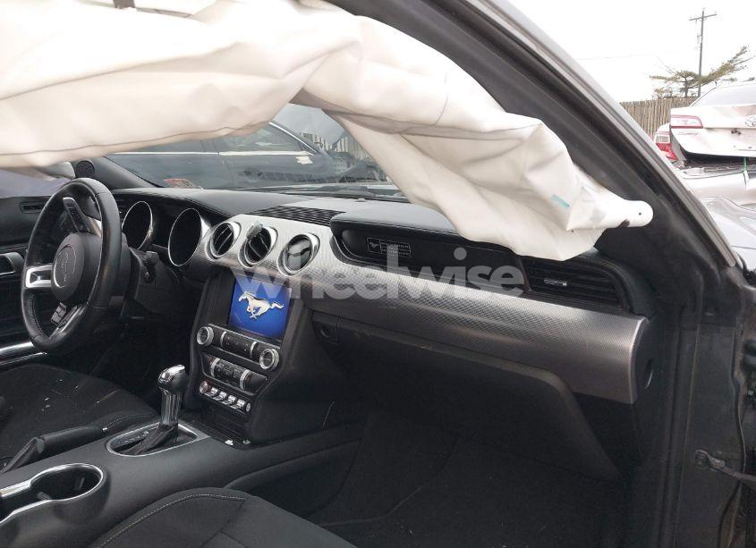 Photo 5 of 2020 Ford Mustang ECOBOOST FASTBACK (VIN 1FA6P8TH5L5183138)