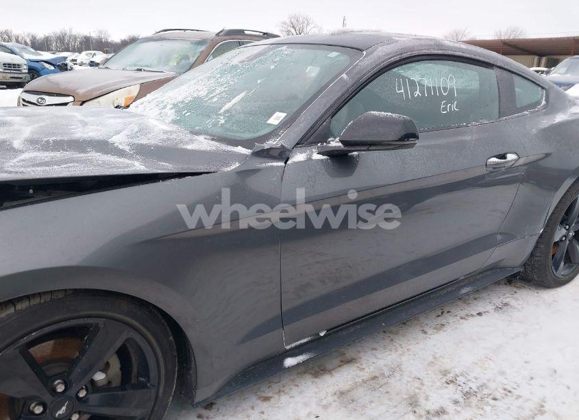 Photo 14 of 2022 Ford Mustang ECOBOOST PREMIUM FASTBACK (VIN 1FA6P8TH5N5107387)