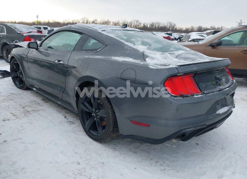 Photo 3 of 2022 Ford Mustang ECOBOOST PREMIUM FASTBACK (VIN 1FA6P8TH5N5107387)
