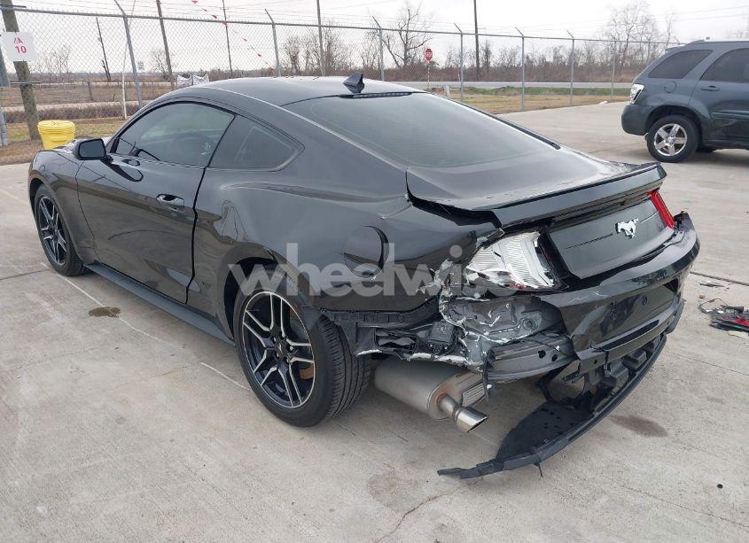 Photo 3 of 2022 Ford Mustang ECOBOOST PREMIUM FASTBACK (VIN 1FA6P8TH5N5130619)