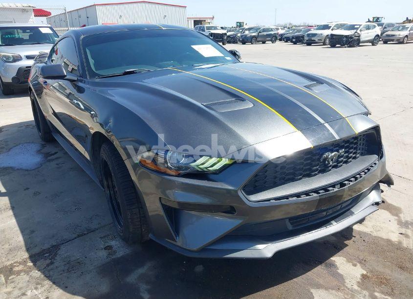 2018 Ford Mustang ECOBOOST (VIN 1FA6P8TH6J5108123) main photo