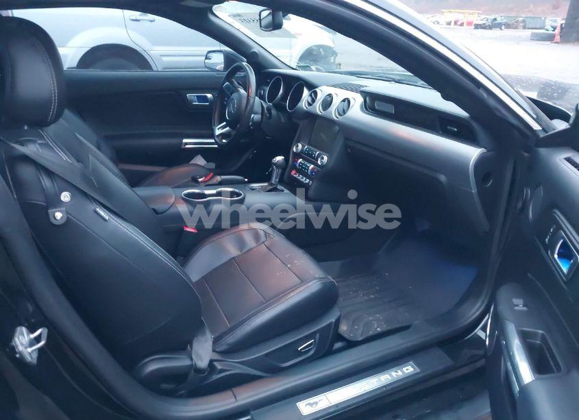 Photo 5 of 2019 Ford Mustang ECOBOOST PREMIUM (VIN 1FA6P8TH6K5139647)