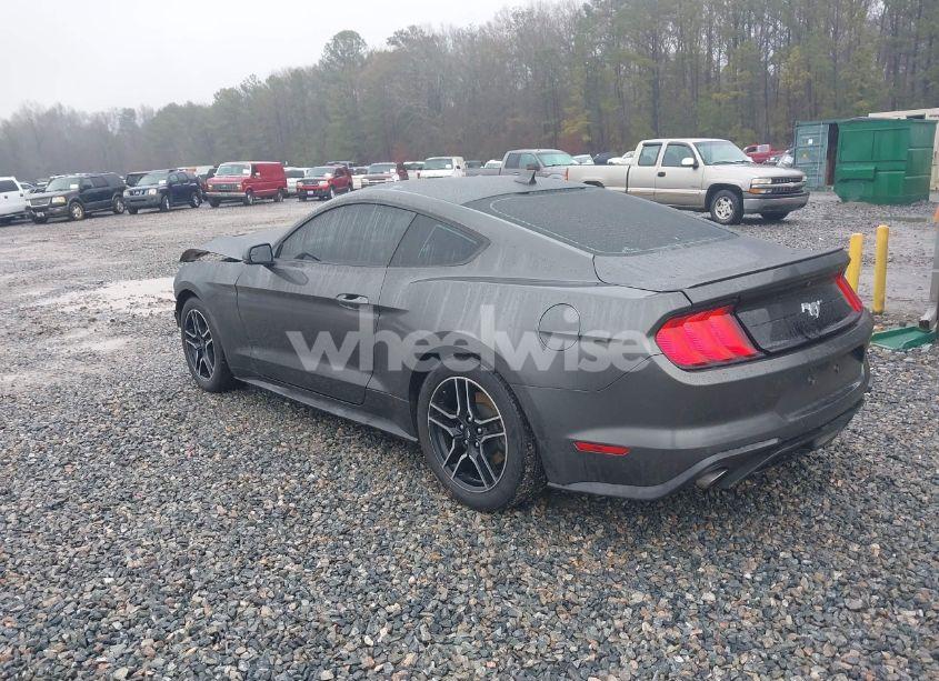 Photo 3 of 2020 Ford Mustang ECOBOOST PREMIUM FASTBACK (VIN 1FA6P8TH6L5147913)