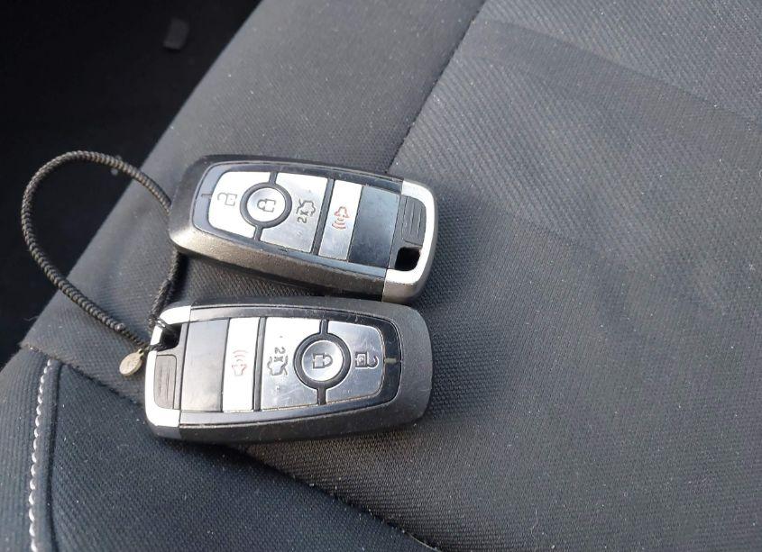 Photo 11 of 2018 Ford Mustang ECOBOOST (VIN 1FA6P8TH7J5174647)