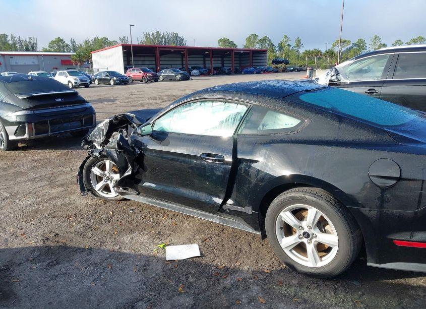 Photo 12 of 2018 Ford Mustang ECOBOOST (VIN 1FA6P8TH7J5174647)