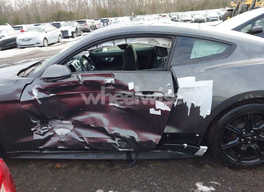 Photo 14 of 2019 Ford Mustang ECOBOOST (VIN 1FA6P8TH7K5117365)