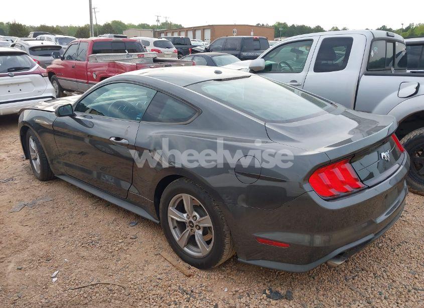 Photo 3 of 2020 Ford Mustang ECOBOOST FASTBACK (VIN 1FA6P8TH7L5121580)