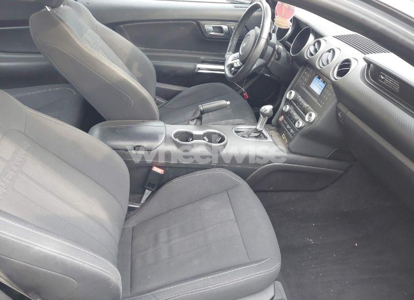 Photo 5 of 2020 Ford Mustang ECOBOOST FASTBACK (VIN 1FA6P8TH7L5121580)