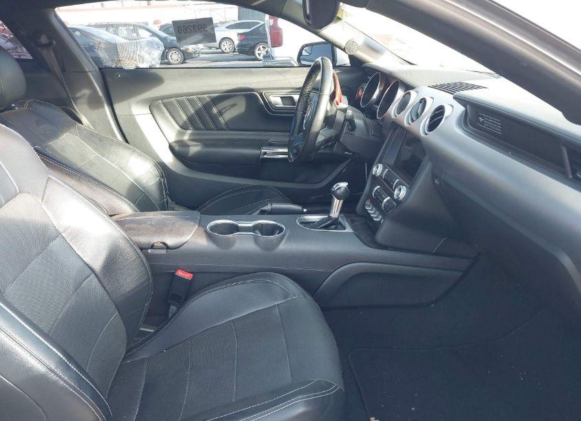 Photo 5 of 2020 Ford Mustang ECOBOOST PREMIUM FASTBACK (VIN 1FA6P8TH7L5134863)