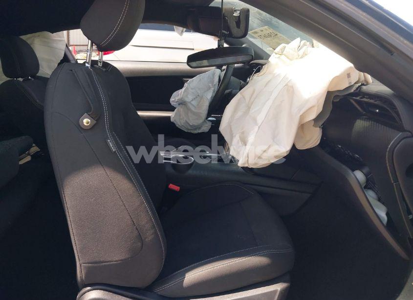 Photo 5 of 2020 Ford Mustang ECOBOOST FASTBACK (VIN 1FA6P8TH7L5158077)