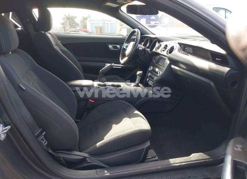 Photo 5 of 2020 Ford Mustang ECOBOOST FASTBACK (VIN 1FA6P8TH7L5159973)