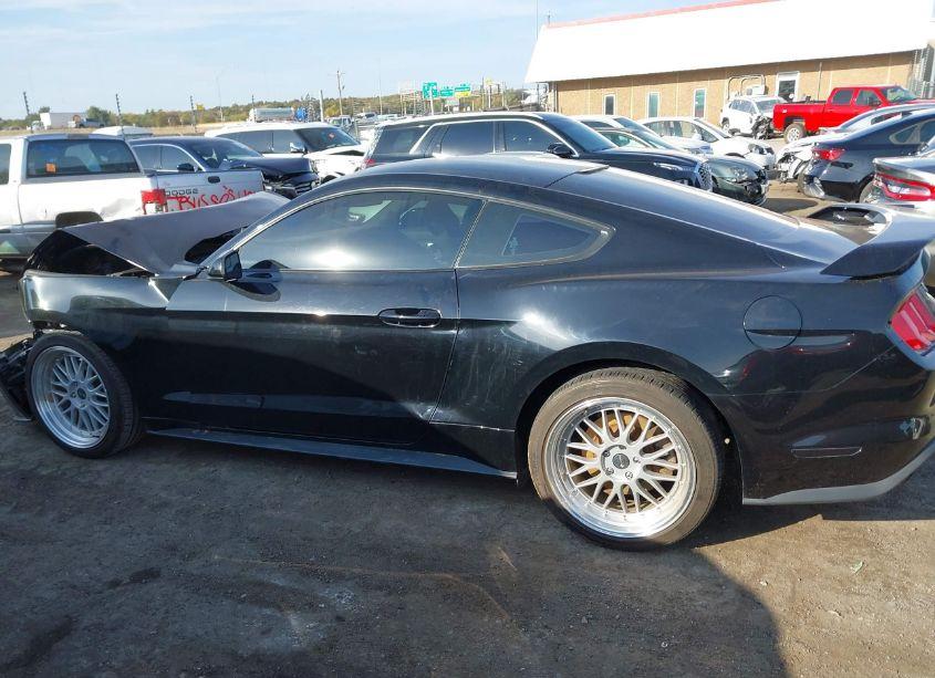 Photo 14 of 2018 Ford Mustang ECOBOOST (VIN 1FA6P8TH8J5175502)