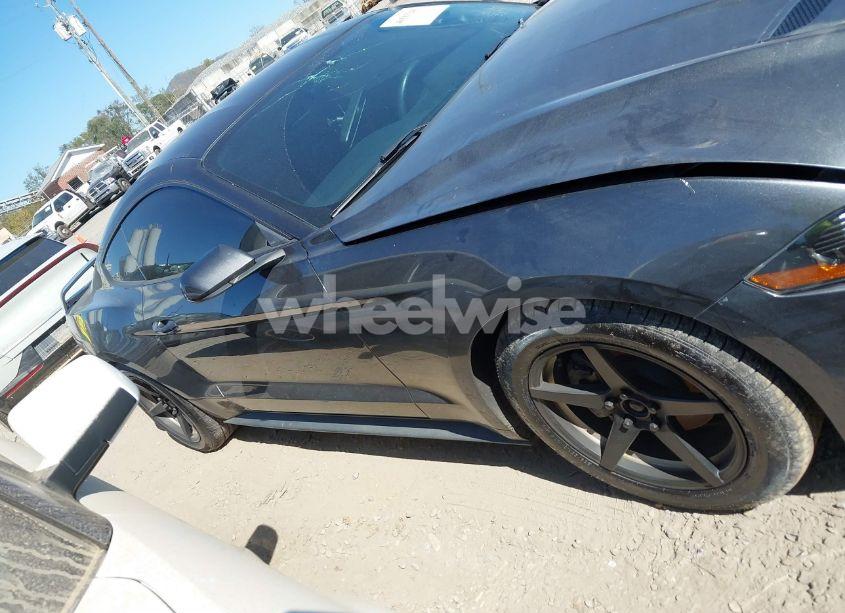 Photo 13 of 2019 Ford Mustang ECOBOOST (VIN 1FA6P8TH8K5125507)