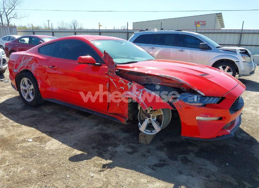 2020 Ford Mustang ECOBOOST FASTBACK (VIN 1FA6P8TH8L5103492) main photo