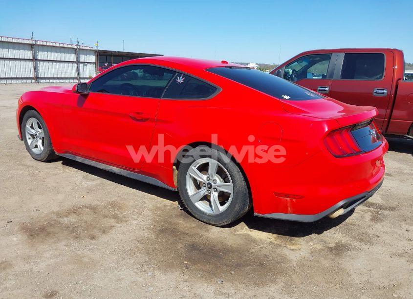Photo 3 of 2020 Ford Mustang ECOBOOST FASTBACK (VIN 1FA6P8TH8L5103492)