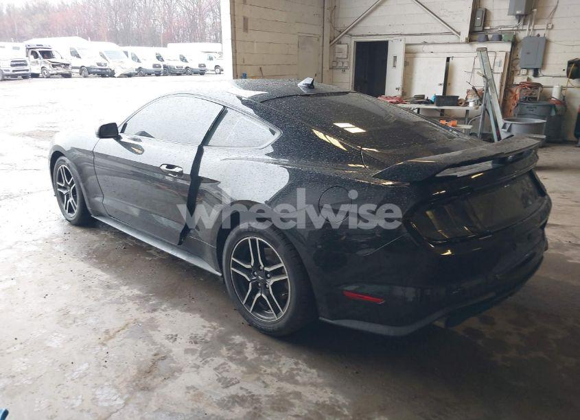 Photo 3 of 2020 Ford Mustang ECOBOOST FASTBACK (VIN 1FA6P8TH8L5171016)