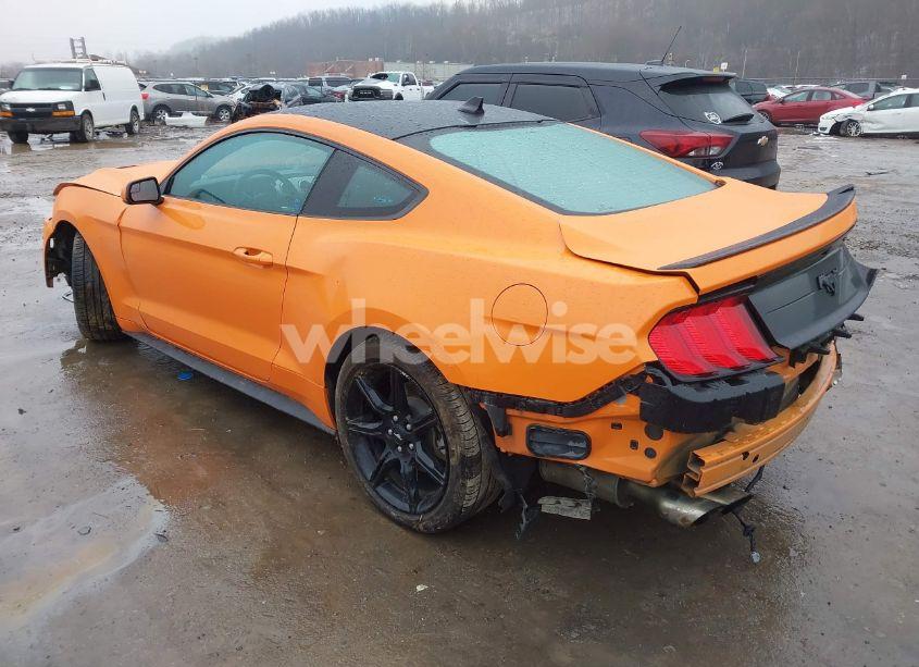 Photo 3 of 2020 Ford Mustang ECOBOOST FASTBACK (VIN 1FA6P8TH8L5182369)