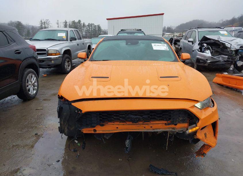 Photo 6 of 2020 Ford Mustang ECOBOOST FASTBACK (VIN 1FA6P8TH8L5182369)