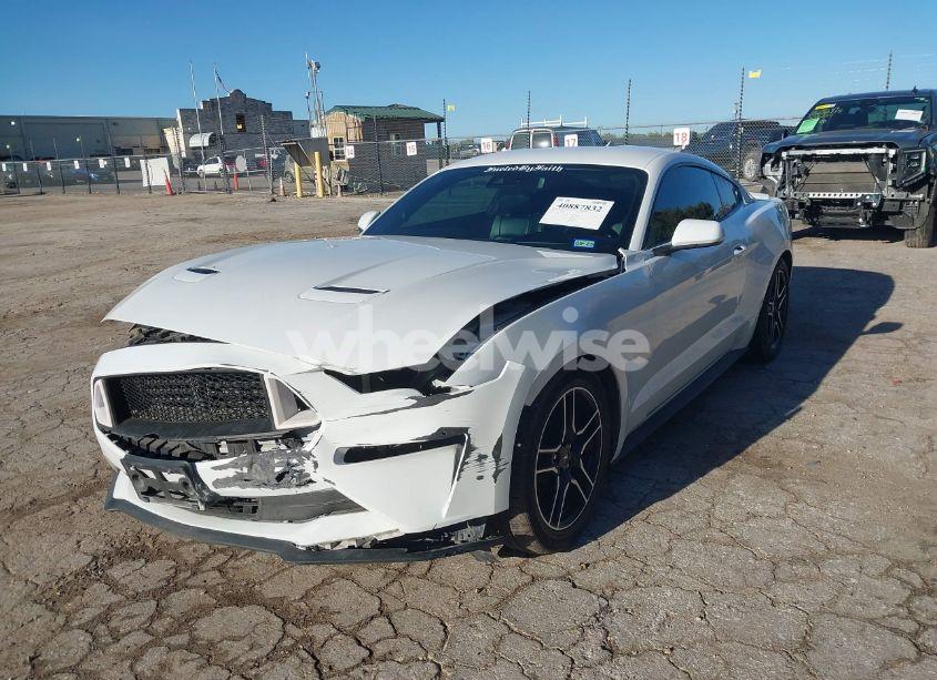 Photo 2 of 2022 Ford Mustang ECOBOOST PREMIUM (VIN 1FA6P8TH8N5106525)