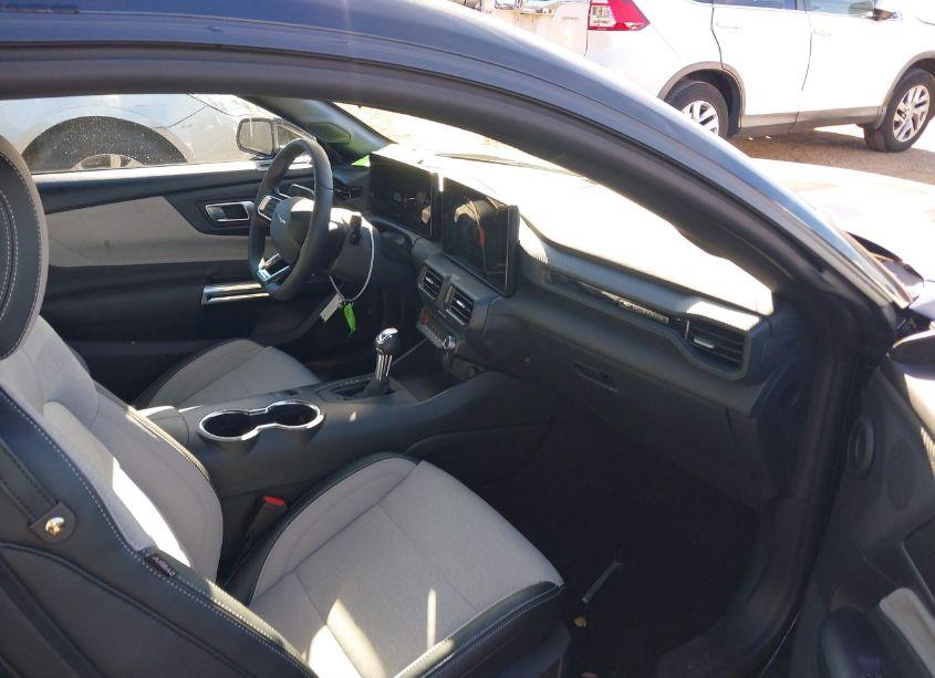 Photo 5 of 2024 Ford Mustang ECOBOOST (VIN 1FA6P8TH8R5140857)