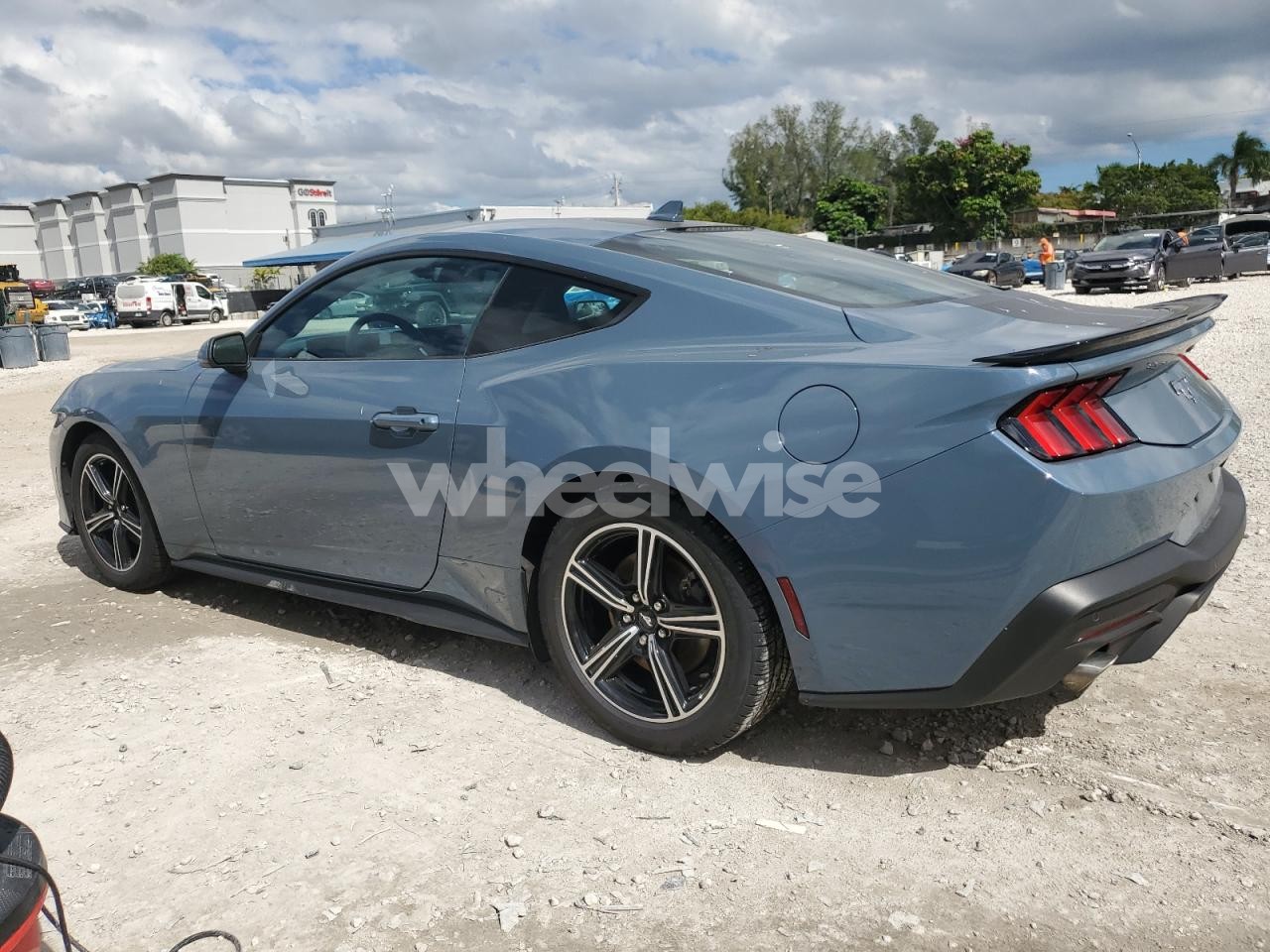 Photo 2 of 2024 FORD MUSTANG (VIN 1FA6P8TH8R5147890)