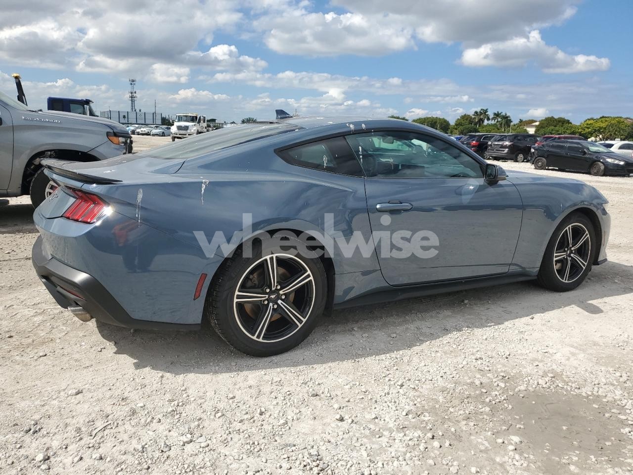 Photo 3 of 2024 FORD MUSTANG (VIN 1FA6P8TH8R5147890)