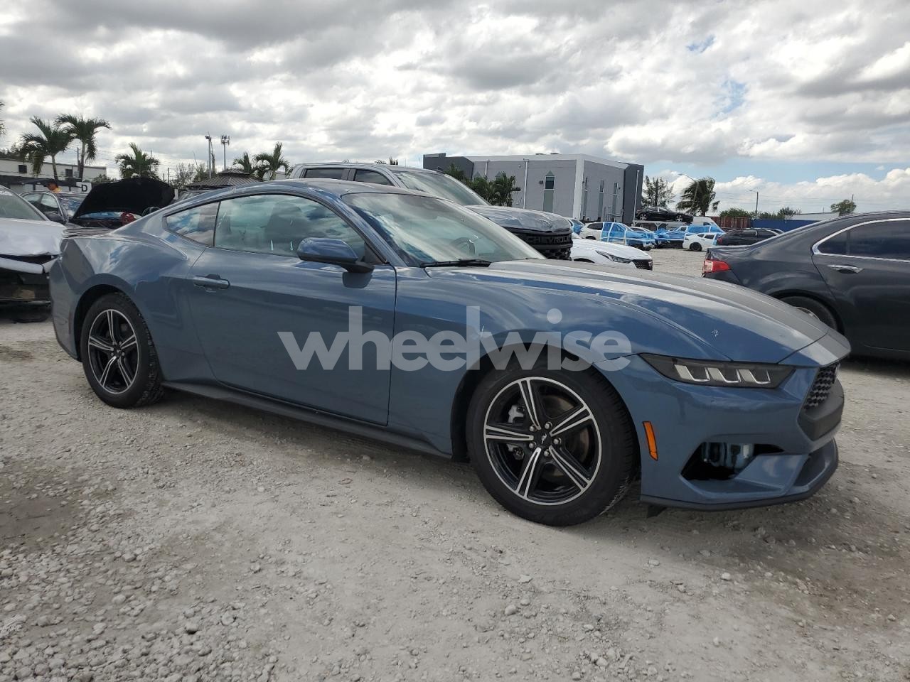 Photo 4 of 2024 FORD MUSTANG (VIN 1FA6P8TH8R5147890)