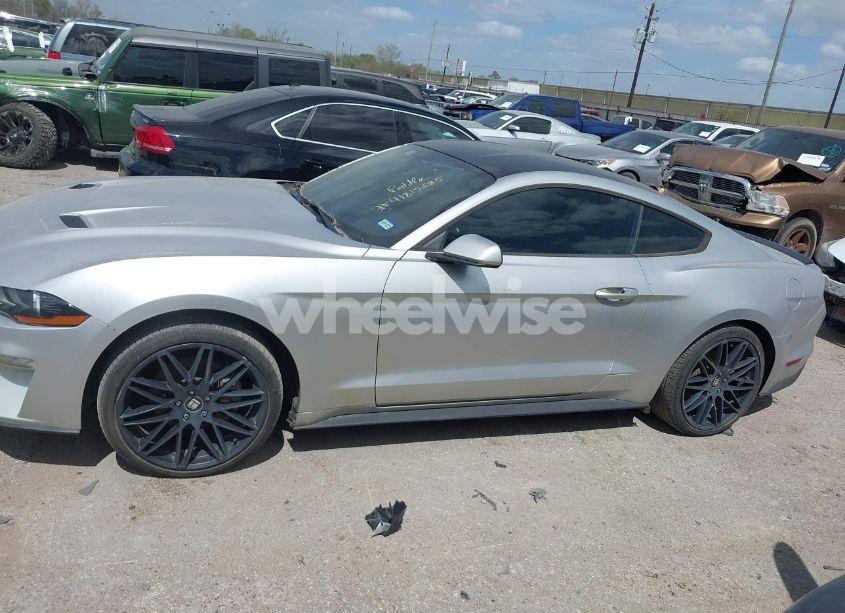 Photo 14 of 2018 Ford Mustang ECOBOOST (VIN 1FA6P8TH9J5172169)
