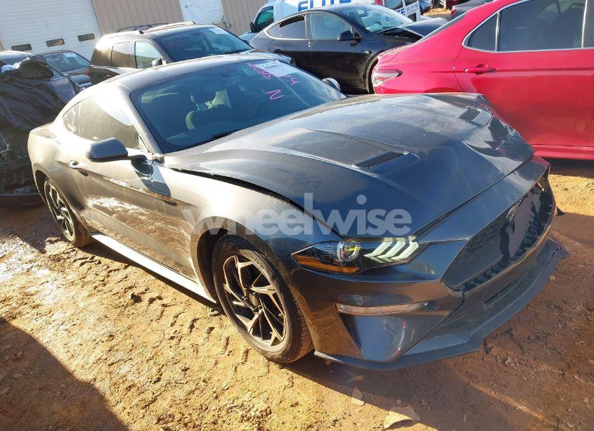 2020 Ford Mustang ECOBOOST FASTBACK (VIN 1FA6P8TH9L5113805) main photo