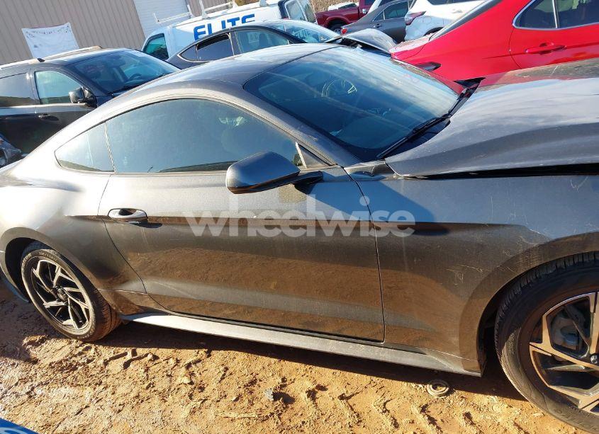 Photo 13 of 2020 Ford Mustang ECOBOOST FASTBACK (VIN 1FA6P8TH9L5113805)