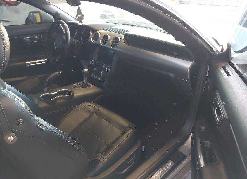 Photo 5 of 2020 Ford Mustang ECOBOOST PREMIUM (VIN 1FA6P8TH9L5138977)